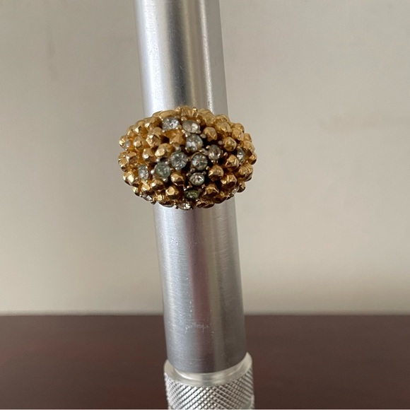 Vintage Crown Trifari nugget dome ring - Picture 5 of 11